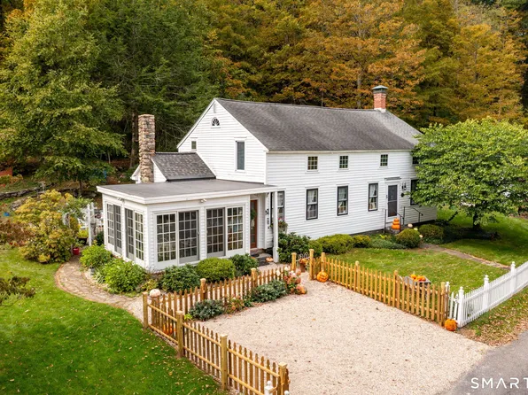 25 School Street, Barkhamsted, CT 06065