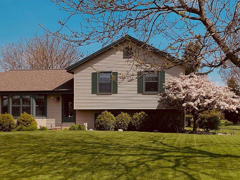 1st image of 28828 Golden Cir