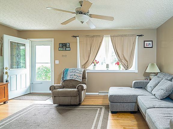 3rd image of 1518 Linwood Dr
