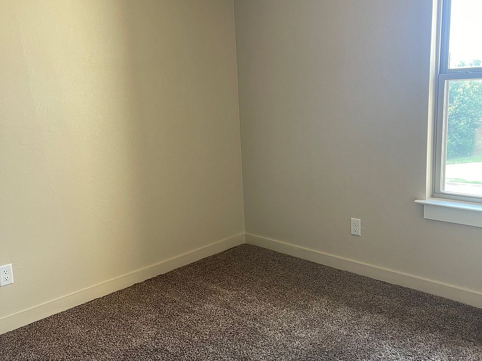 1st image of 620 NW 178th St #4F