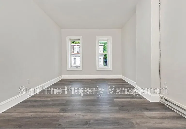 220 Summit Ave #2F — Photo 9