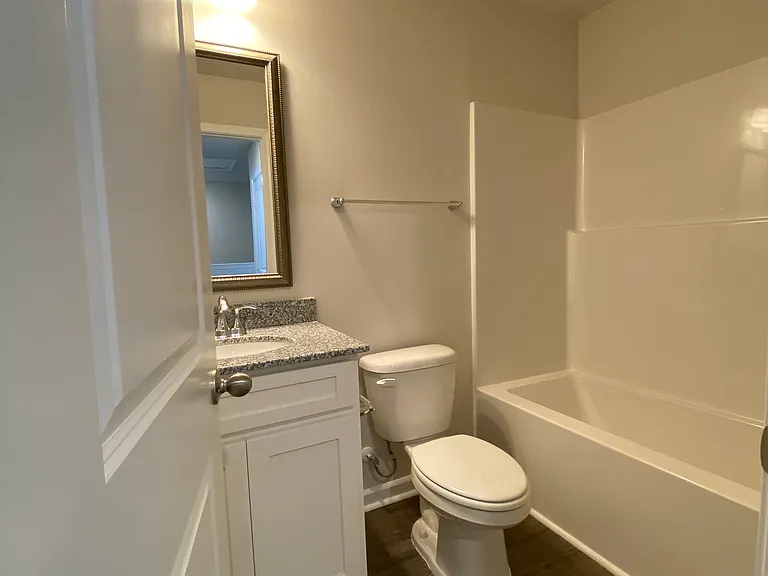 105 Lowland Dr — Photo 12