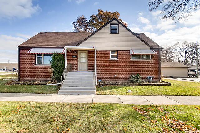 1st image of 5549 McDermott Dr