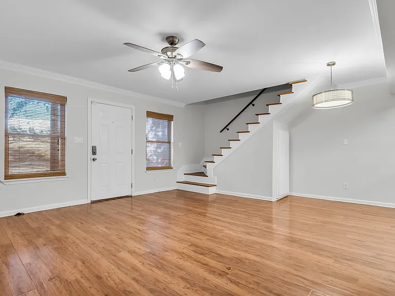 101 Hathorn Rd #3 — Photo 4