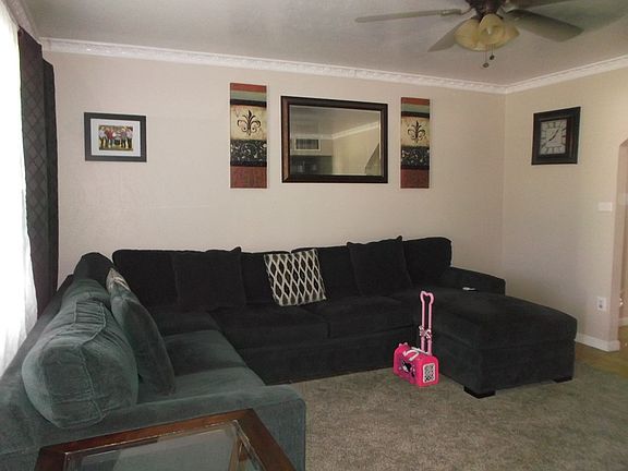 2nd image of 5504 N Everglade Ave