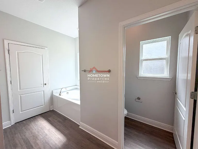 3613 Conley Dr — Photo 16