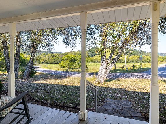 4th image of 2084 Center Point Rd