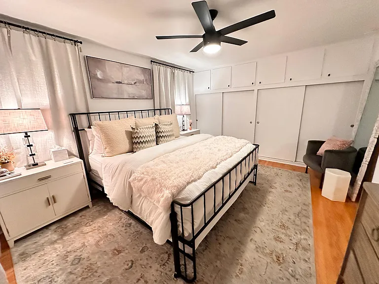 444 N Shattuck Pl — Photo 42