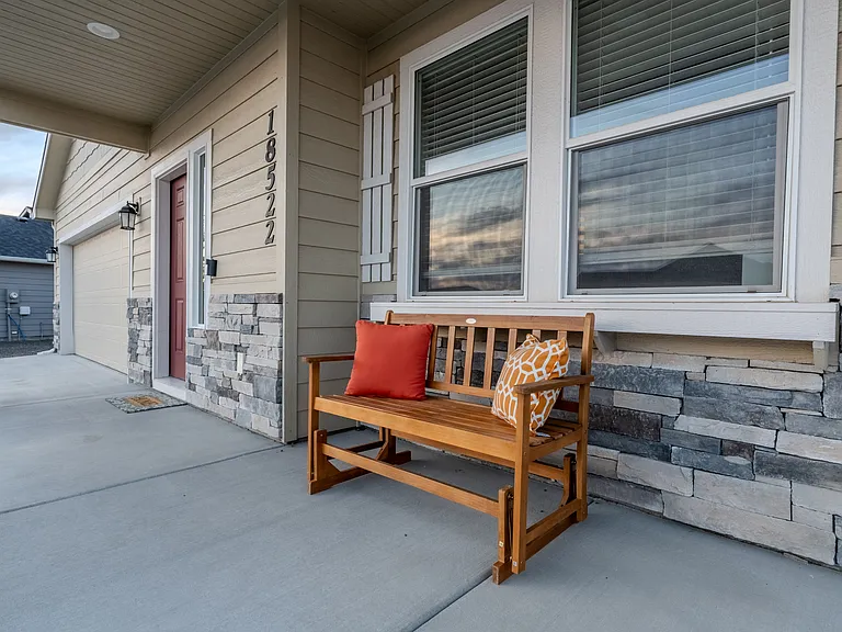 18522 White Rose Pl — Photo 11