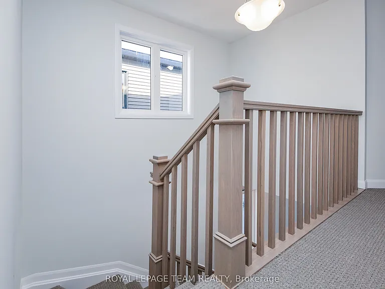 645 Hamsa St — Photo 36