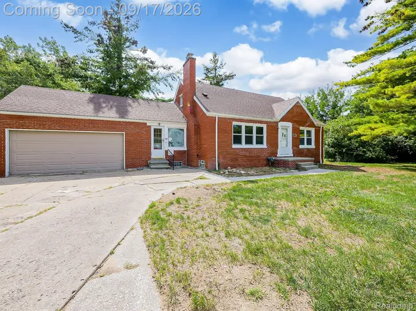 14102 Toepfer Rd, Warren, MI 48089