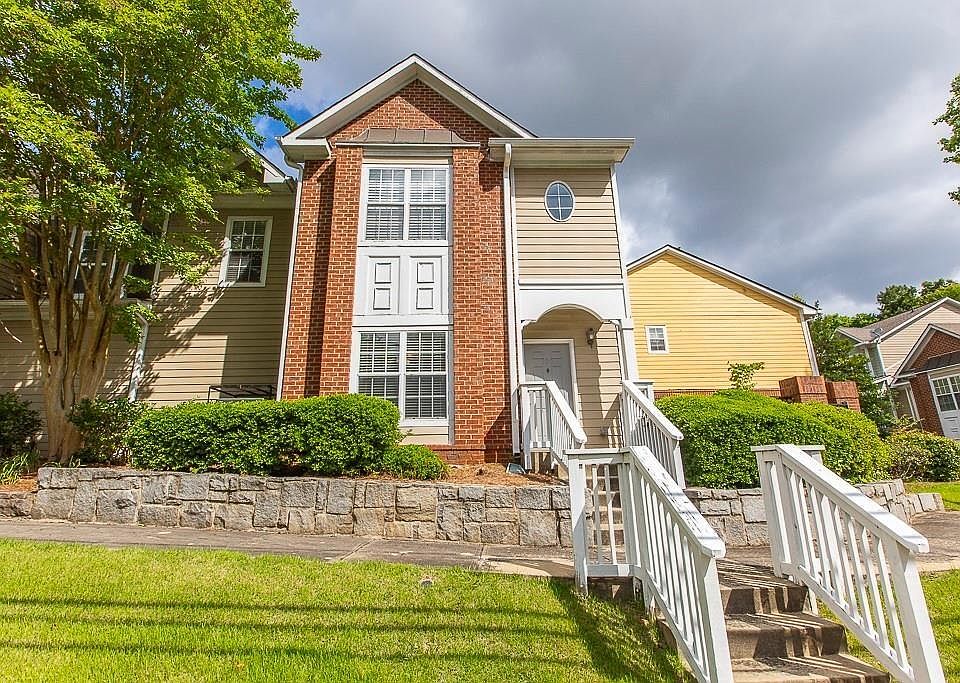 1st image of 1731 Pryor Rd SW Unit 109