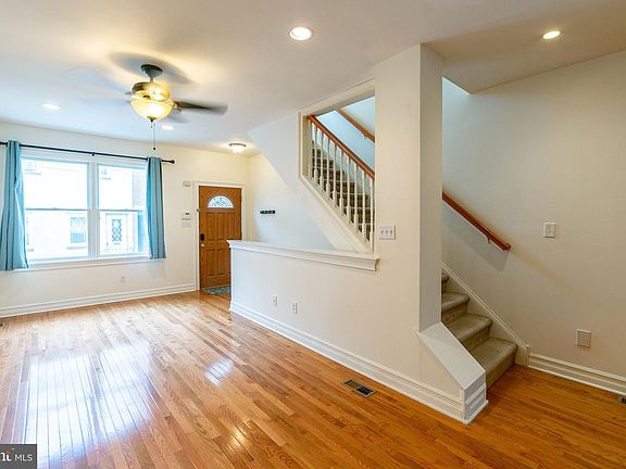 3rd image of 2028 Kimball St