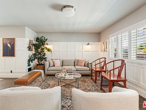 5th image of 222 N Saint Andrews Pl