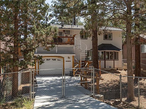 4th image of 876 Vista Ave