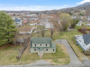 129 Cliff St, Pulaski, VA 24301