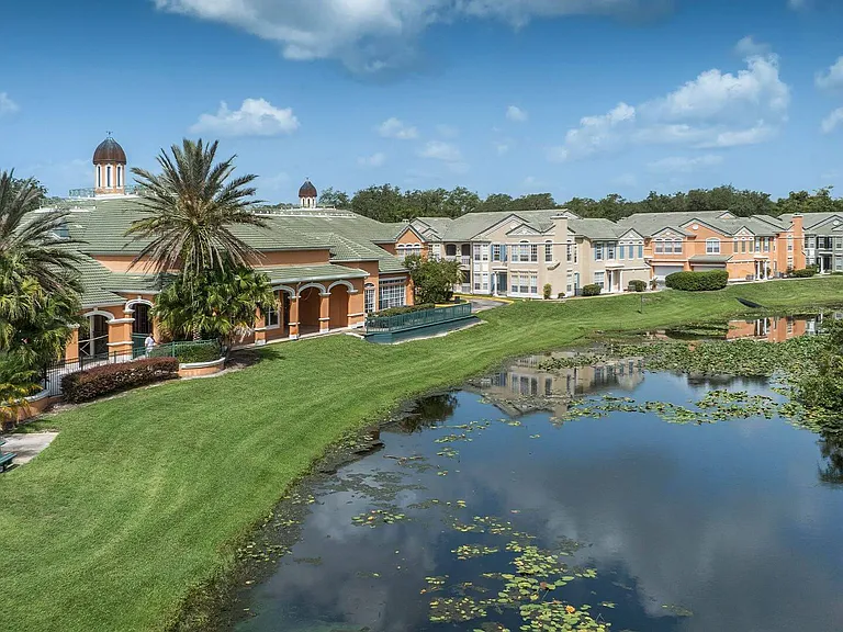 Henley Tampa Palms — Photo 20