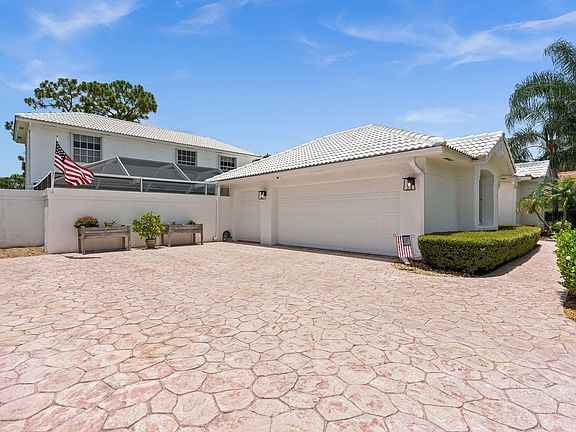 Home For Sale In Country Club Estates