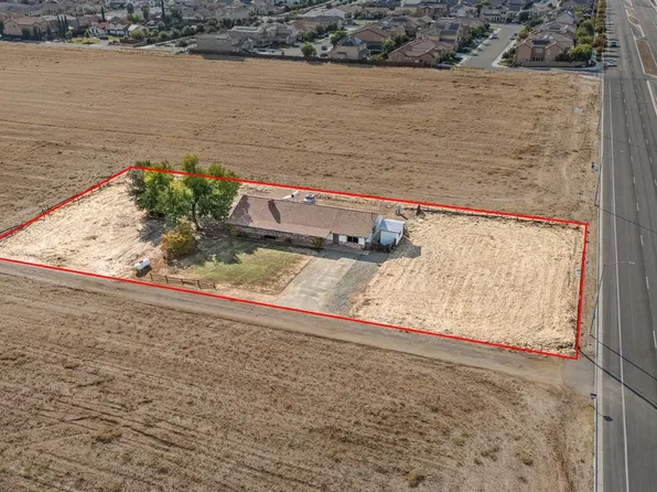 9201 E Shaw Ave, Clovis, CA 93619