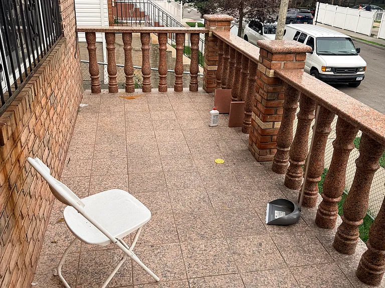 Ten De Costa Ave — Photo 9