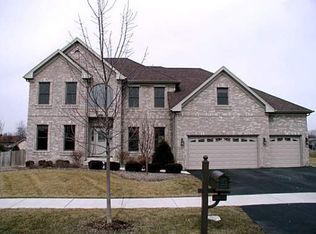 26135 Whispering Woods Cir, Plainfield, IL
