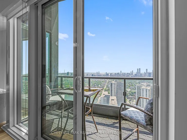 585 Bloor St E #4419 — Photo 31