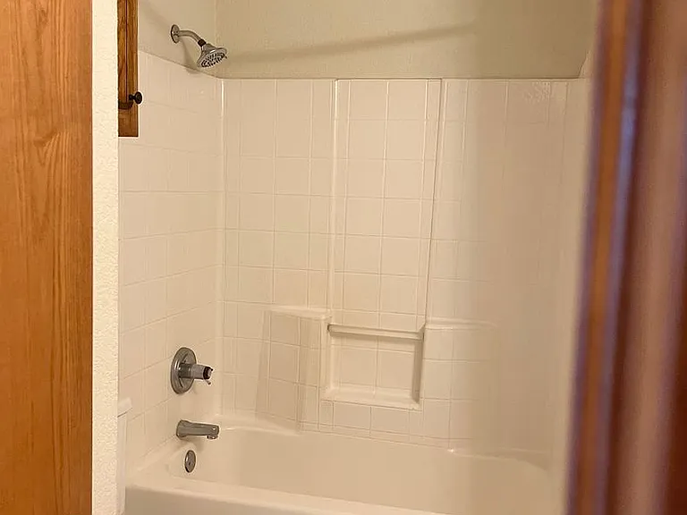 3320-3322 Ridgecrest Cir — Photo 12