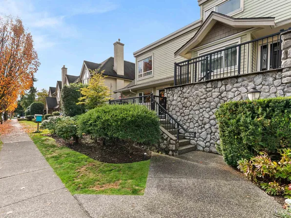 1741 Chesterfield Ave, North Vancouver, BC V7M 2N9