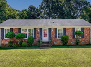 1917 Carlton Ave, Greensboro, NC 27406