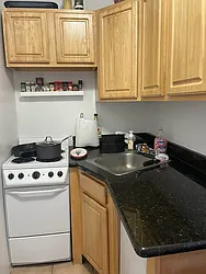 Rented by Rita S Citrin, LREB