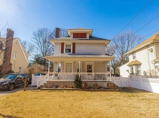 27 Remsen St, Lynbrook, NY 11563