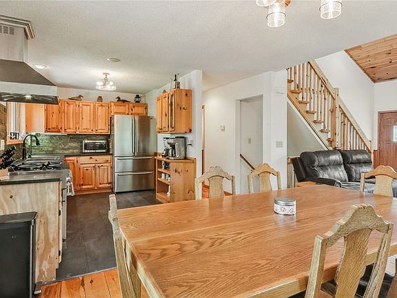 5th image of 2756 7 5/8 Avenue