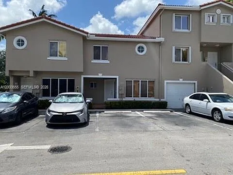 Building Photo - 203 Riviera Cir #203