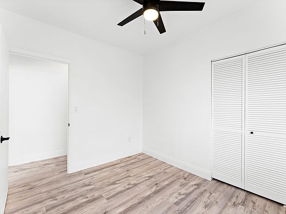 5th image of 400 NW South River Dr APT 7