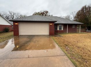 609 Loop W, Roland, OK 74954