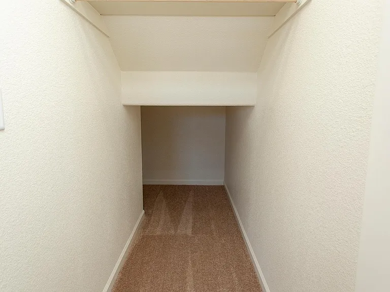 8904 Coyote Bluff Dr — Photo 15