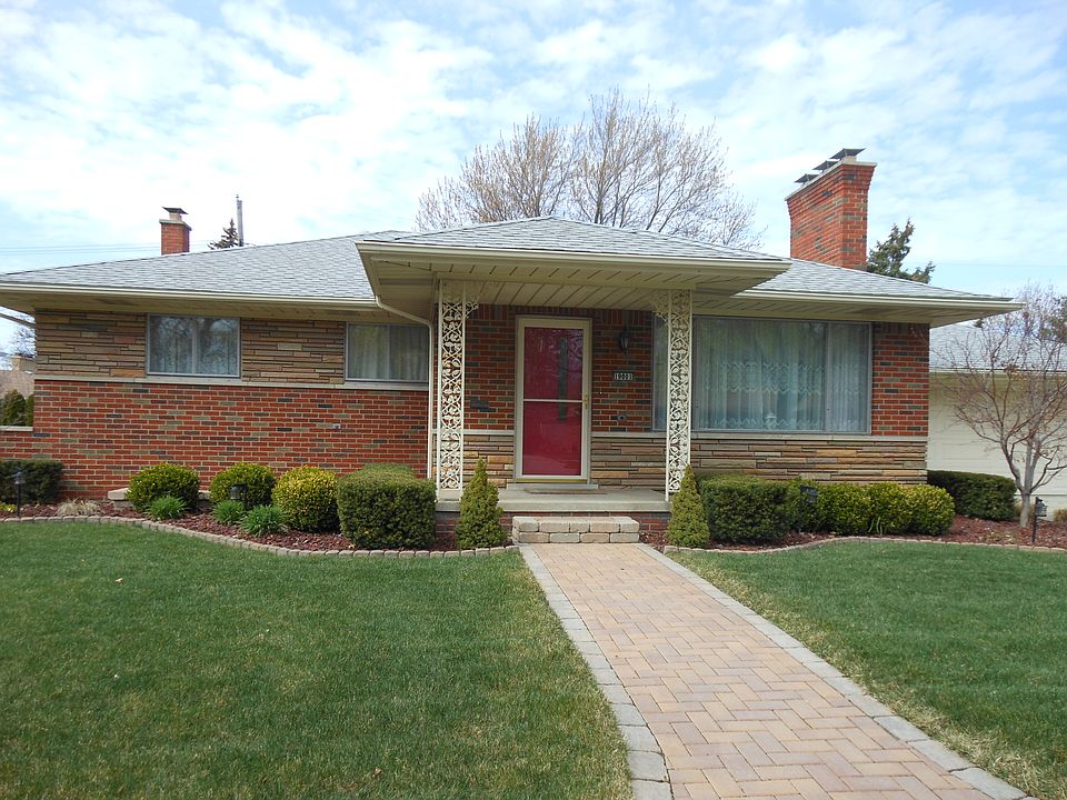 1st image of 19001 Skyline St
