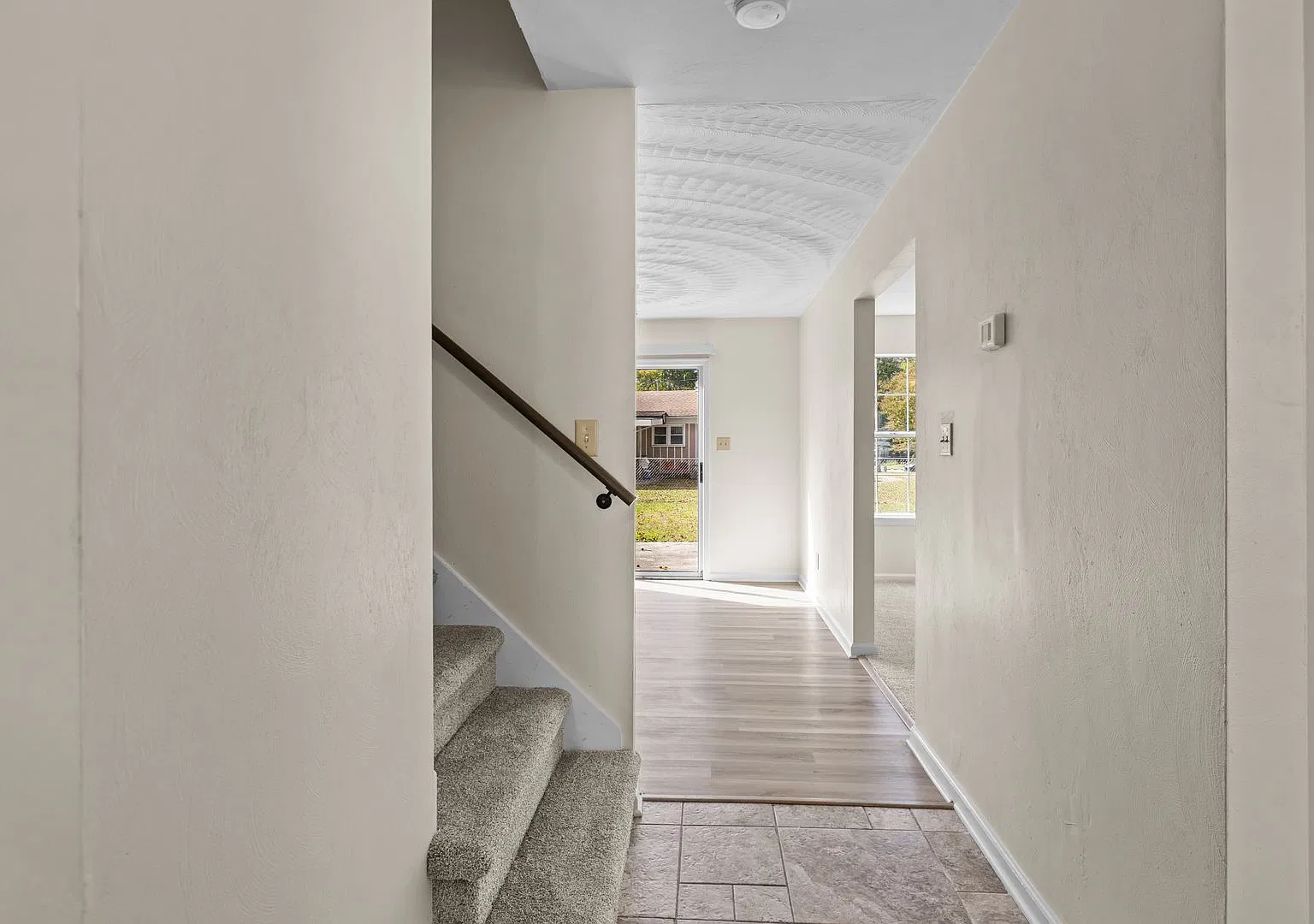 105 Crocker Street — Photo 2
