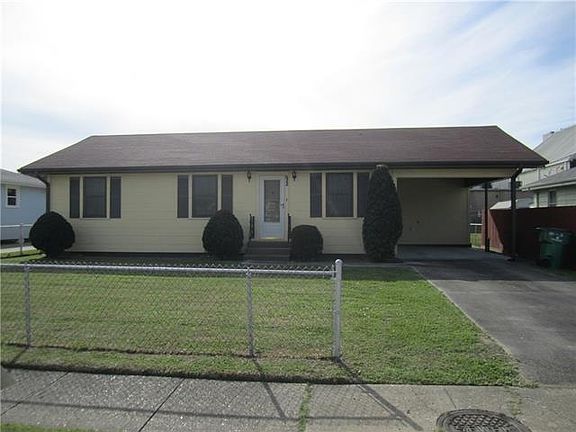 2nd image of 522 Avenue C