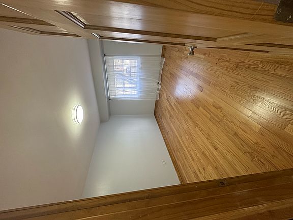 5th image of 1505 N Windsor Dr