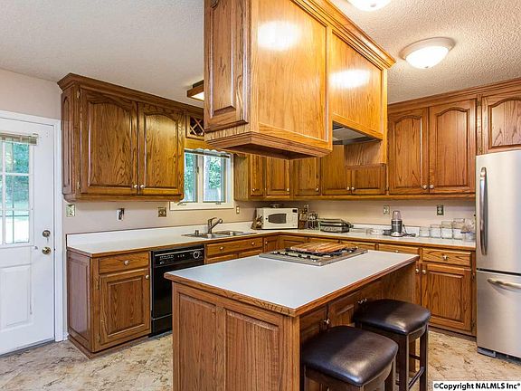 5th image of 1723 Millican Pl NW