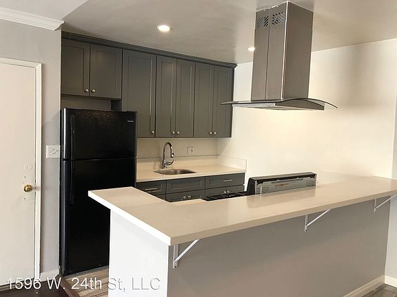 5th image of 2406 Raymond Ave APT 8