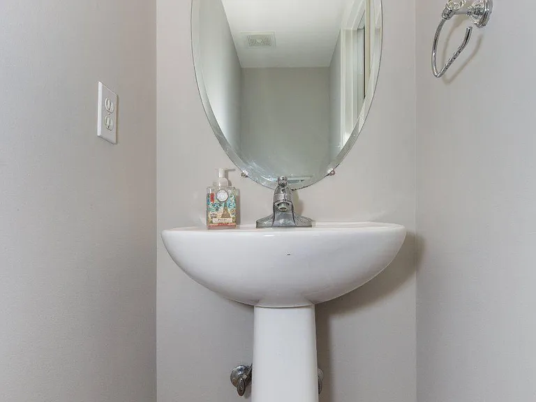 1784 Upper Forde Ln — Photo 4