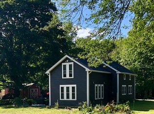 60 Buttonball Rd, Old Lyme, CT 06371