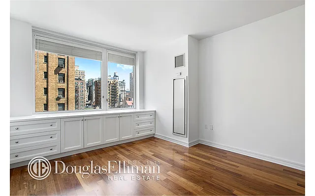 Rented by Douglas Elliman | media 13