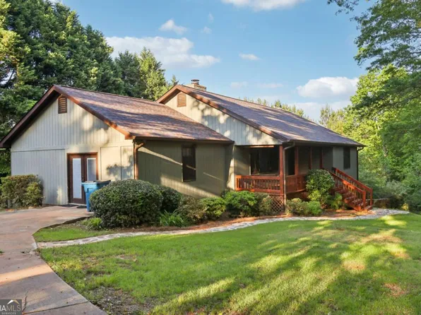 4071 Warren Rd, Flowery Branch, GA 30542