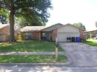 4417 W Pittsburg St, Broken Arrow, OK 74012