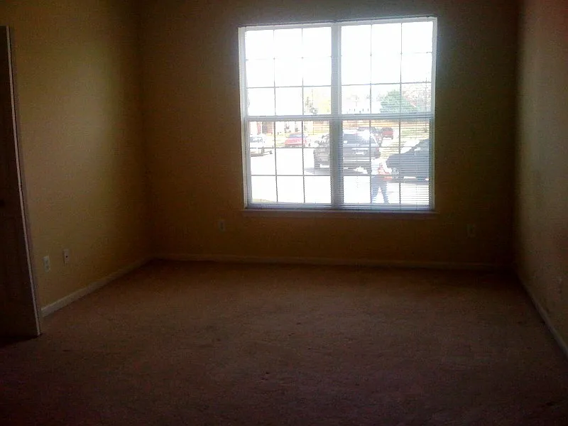 2 bed, 1424 sqft, $1,800 — Photo 4