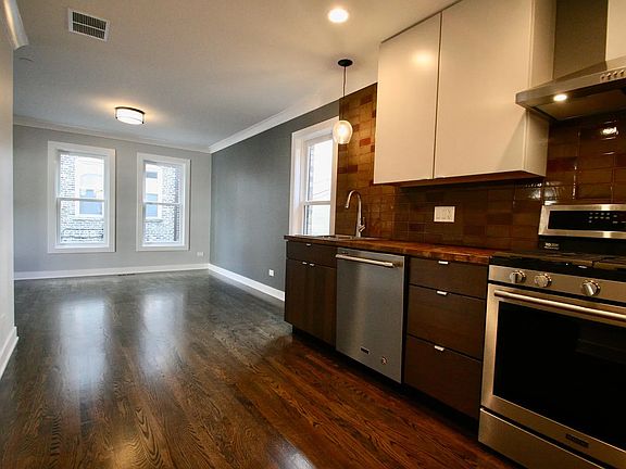 4th image of 1442 N Paulina St APT 1R