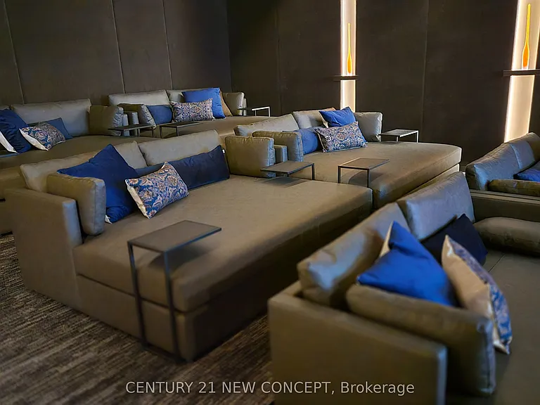 11 Yorkville Ave #5602 — Photo 26